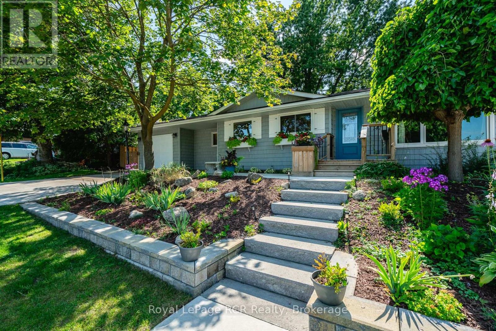142 12th Avenue, Hanover, Ontario  N4N 2S7 - Photo 3 - X13648240