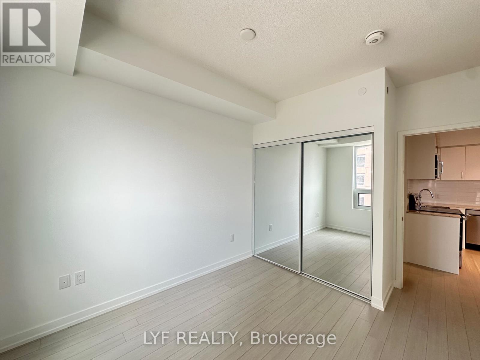922 - 4010 Eglinton Avenue W, Toronto, Ontario  M9A 0G5 - Photo 10 - W13648226