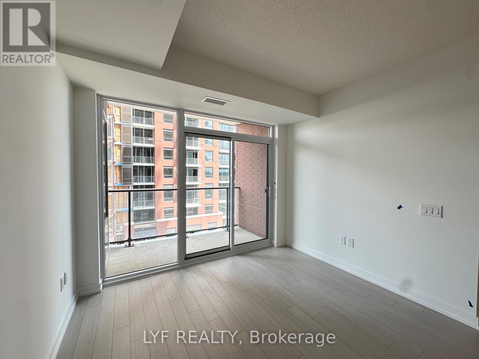 922 - 4010 Eglinton Avenue W, Toronto, Ontario  M9A 0G5 - Photo 4 - W13648226