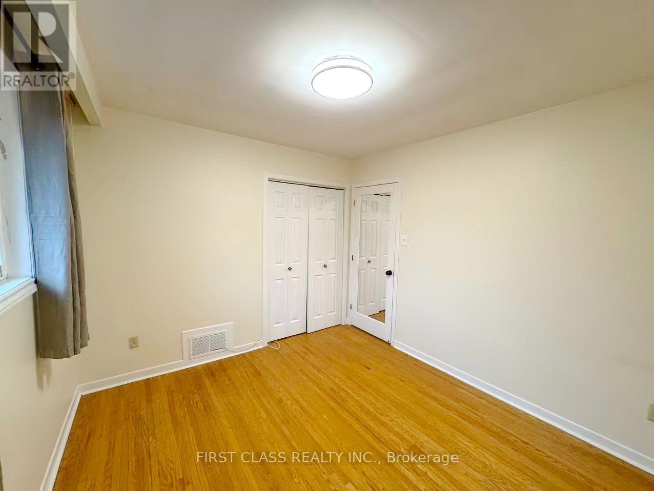 Upper - 1353 Myron Drive, Mississauga, Ontario  L5E 2N5 - Photo 27 - W13648236