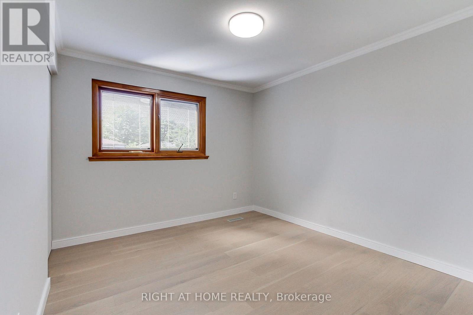 1715 Oberon Crescent, Mississauga, Ontario  L4X 2K7 - Photo 26 - W13648246