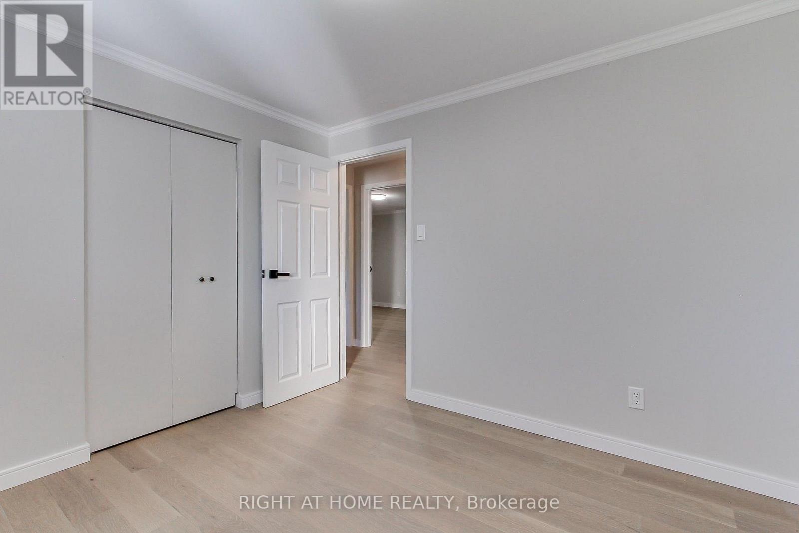 1715 Oberon Crescent, Mississauga, Ontario  L4X 2K7 - Photo 29 - W13648246