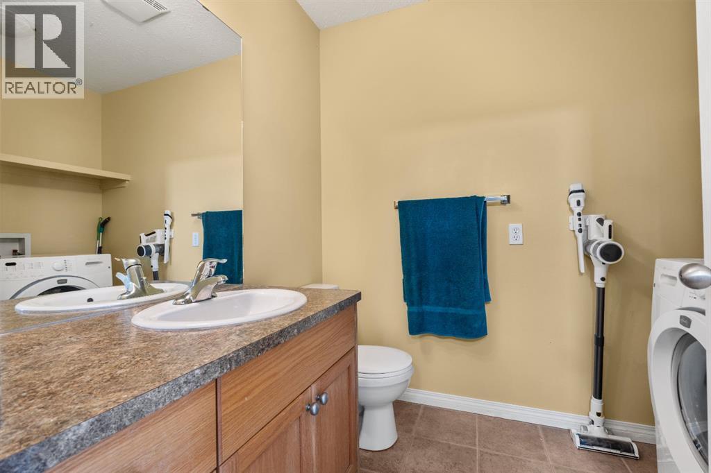92 Wellwood Drive, Whitecourt, Alberta  T7S 0B6 - Photo 11 - A2334522