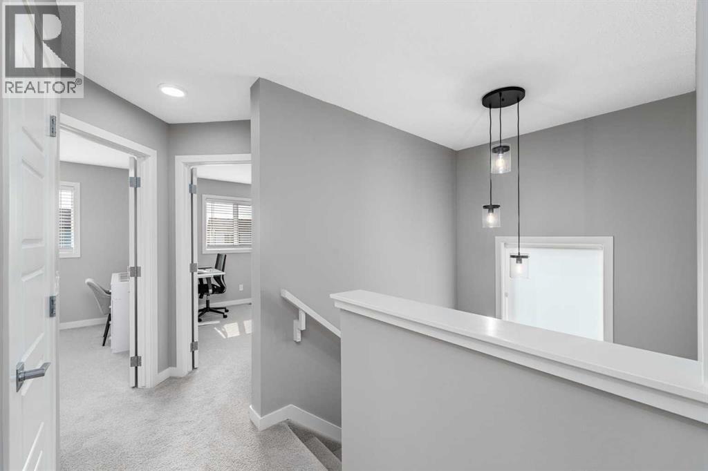 317 Ellen Park, Crossfield, Alberta  T0M 0S0 - Photo 16 - A2335126