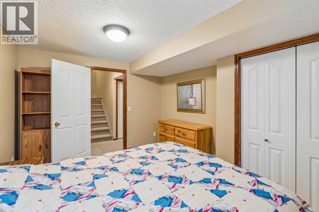 132 Hidden Ranch Crescent Nw, Calgary, Alberta  T3A 5W3 - Photo 32 - A2318654
