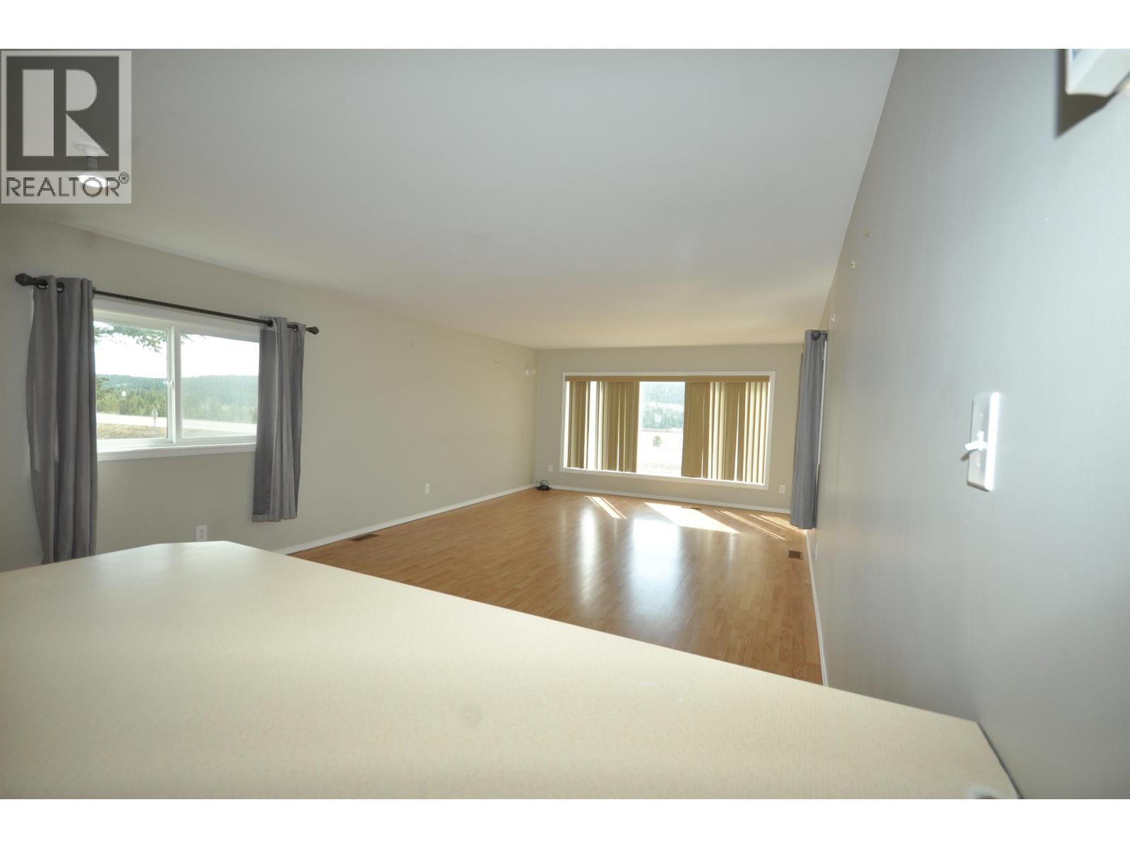 3238 Hinsche Road, 150 Mile House, British Columbia  V0K 2G0 - Photo 11 - R3105083
