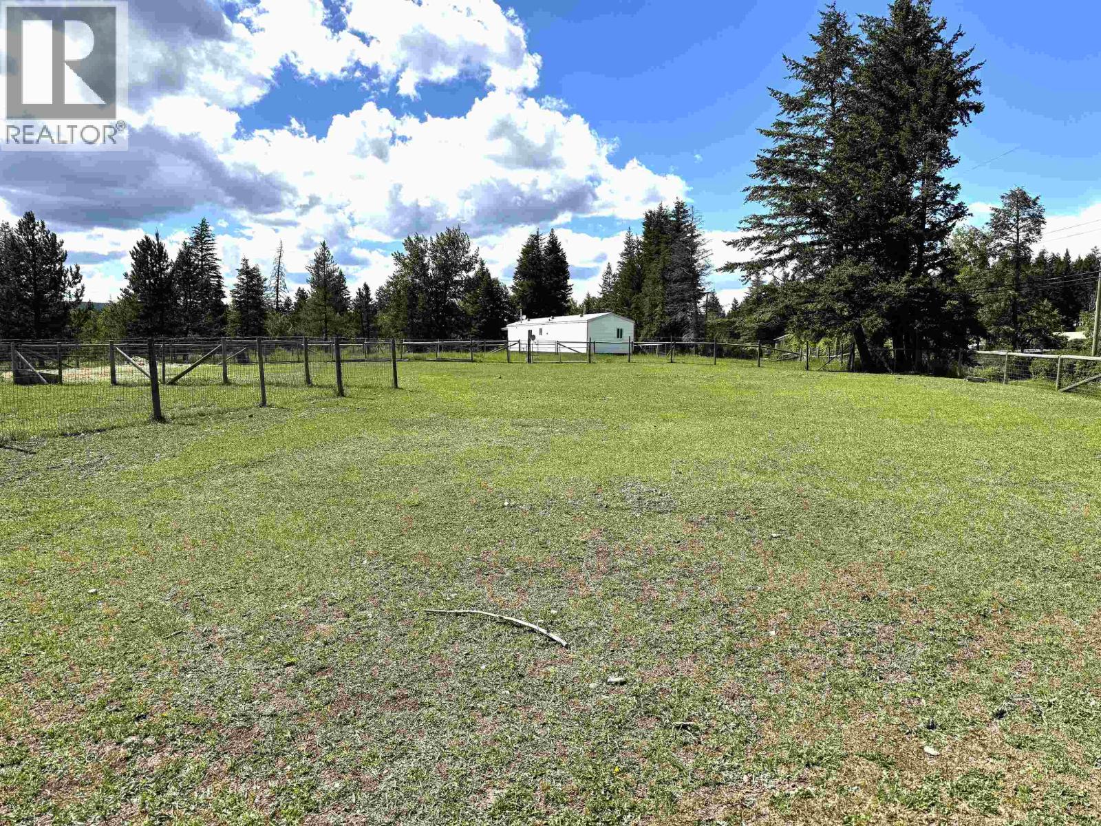 3238 Hinsche Road, 150 Mile House, British Columbia  V0K 2G0 - Photo 4 - R3105083