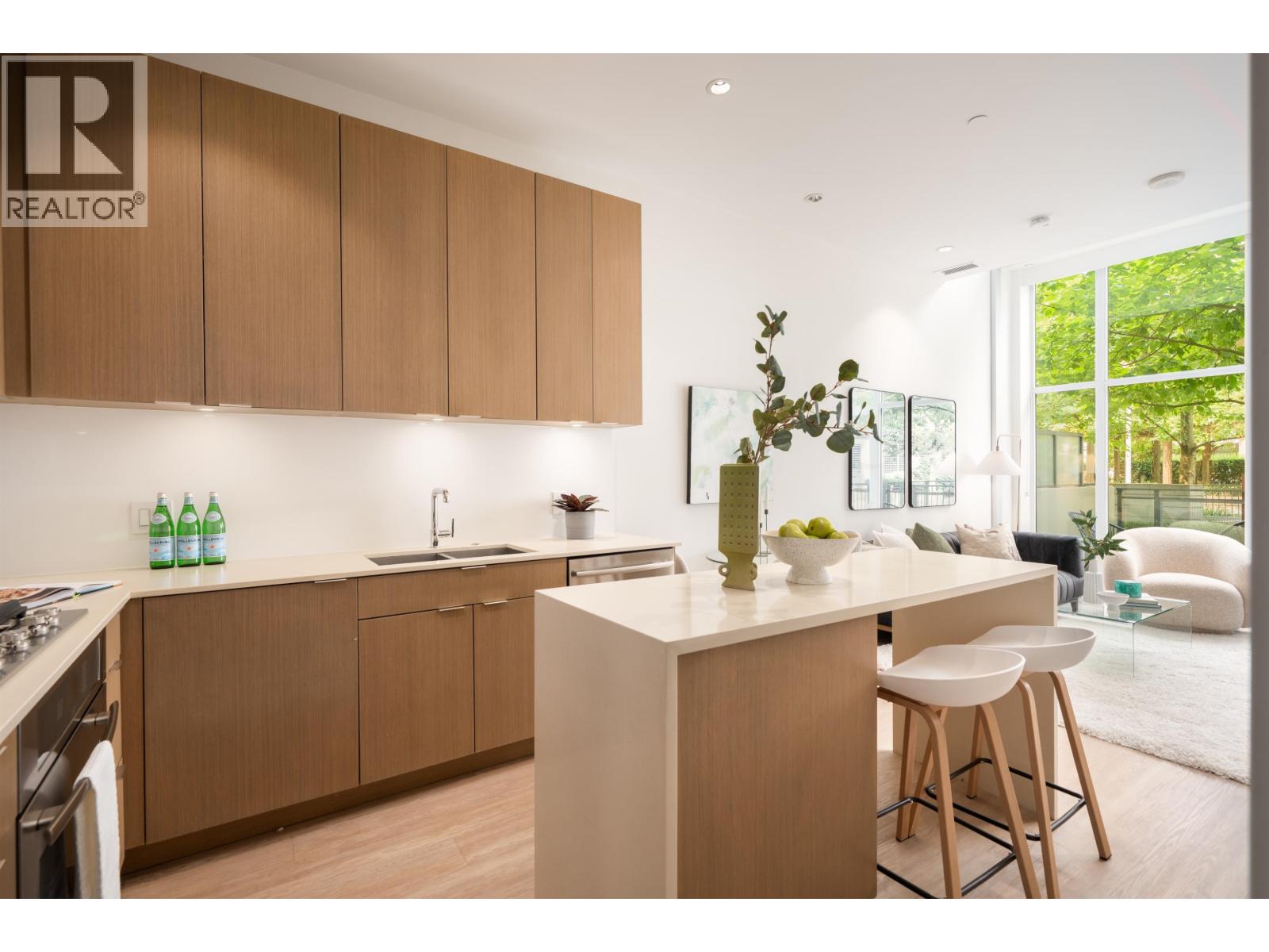 149 E 1st Avenue, Vancouver, British Columbia V6A 0E8 - Photo 8 - R3153628