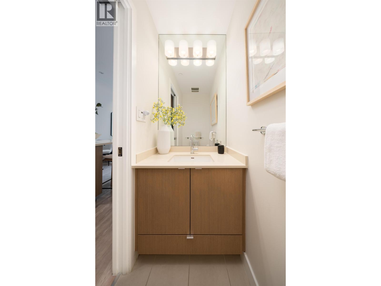 149 E 1st Avenue, Vancouver, British Columbia V6A 0E8 - Photo 9 - R3153628