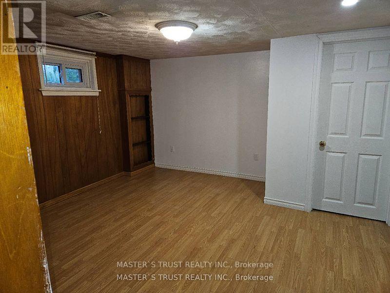 69 Grove Park Crescent, Toronto, Ontario  M2J 2C7 - Photo 3 - C13470402
