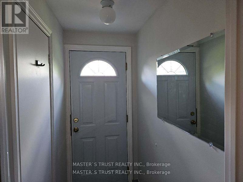 69 GROVE PARK CRESCENT, Toronto, Ontario