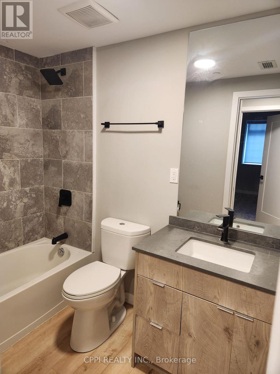 216 - 70 King Street E, Oshawa, Ontario L1H 0A2 - Photo 2 - E13648278