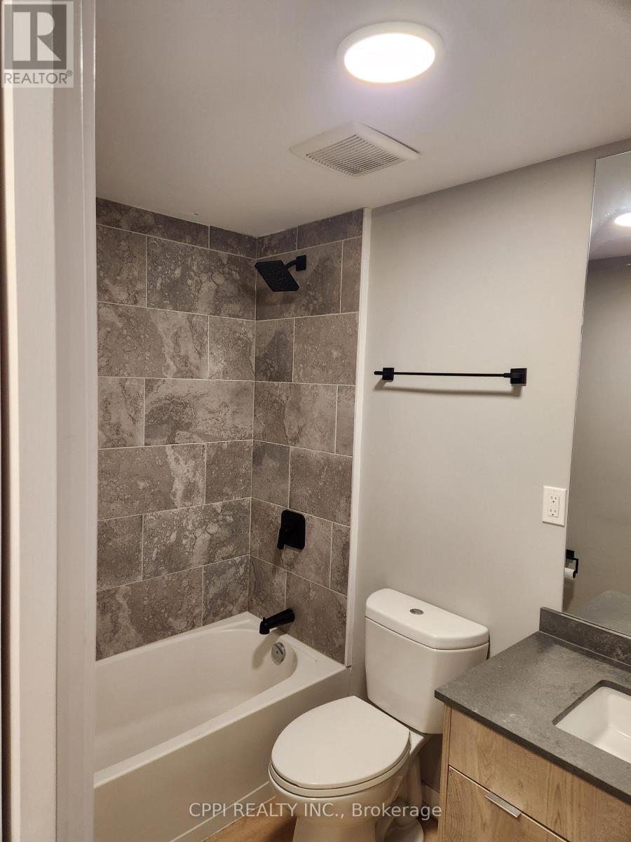 216 - 70 King Street E, Oshawa, Ontario L1H 0A2 - Photo 6 - E13648278