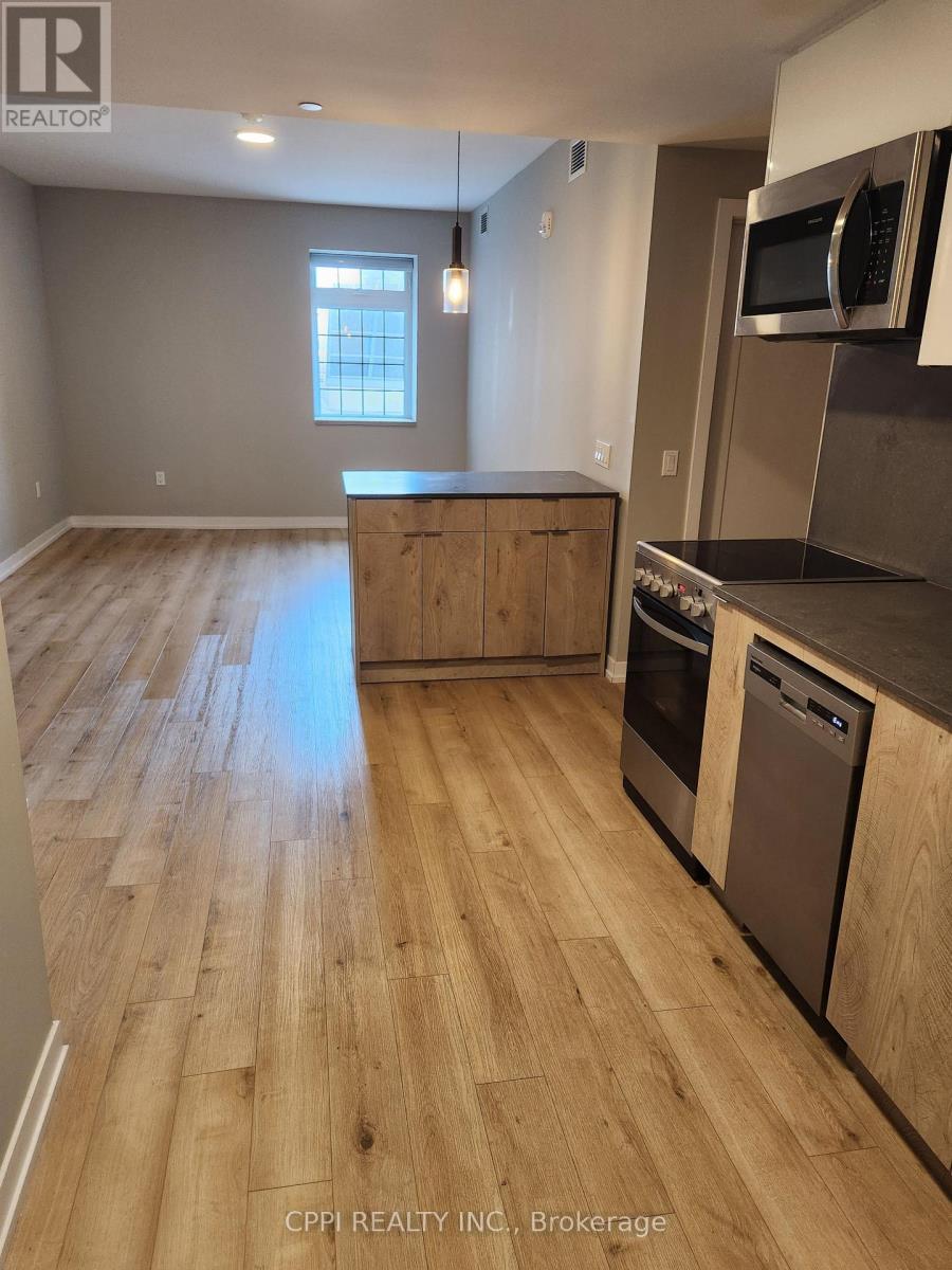 216 - 70 King Street E, Oshawa, Ontario L1H 0A2 - Photo 7 - E13648278