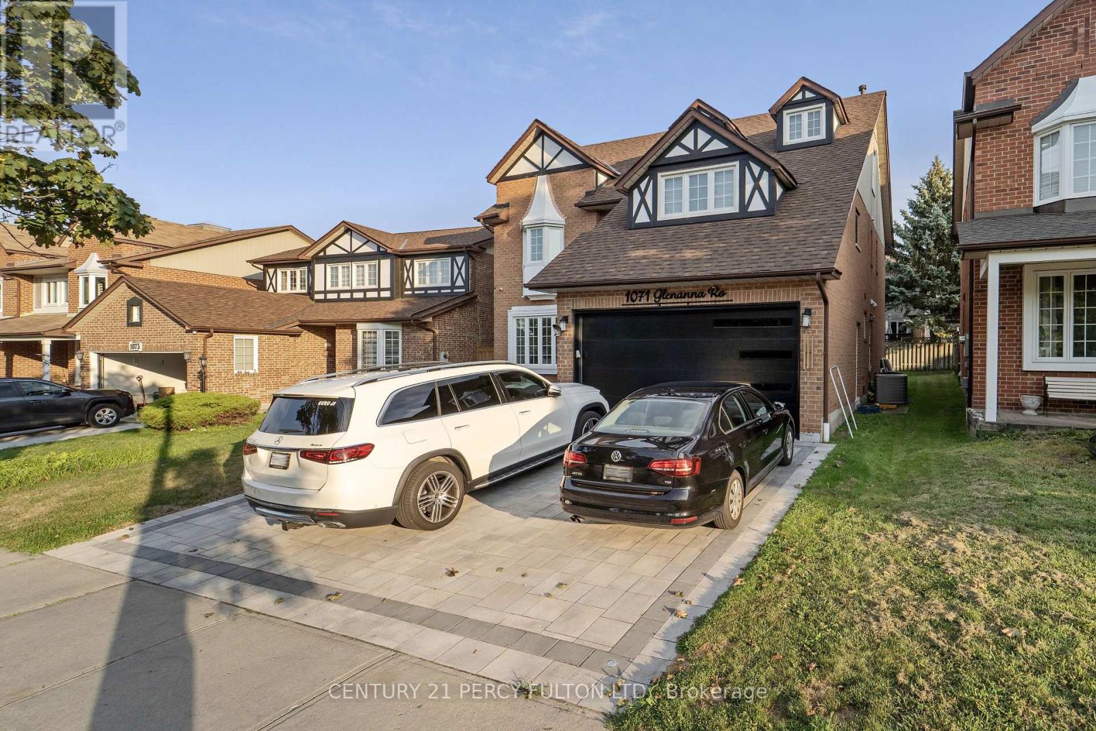 1071 Glenanna Road, Pickering, Ontario L1V 5E1 - Photo 2 - E13648280