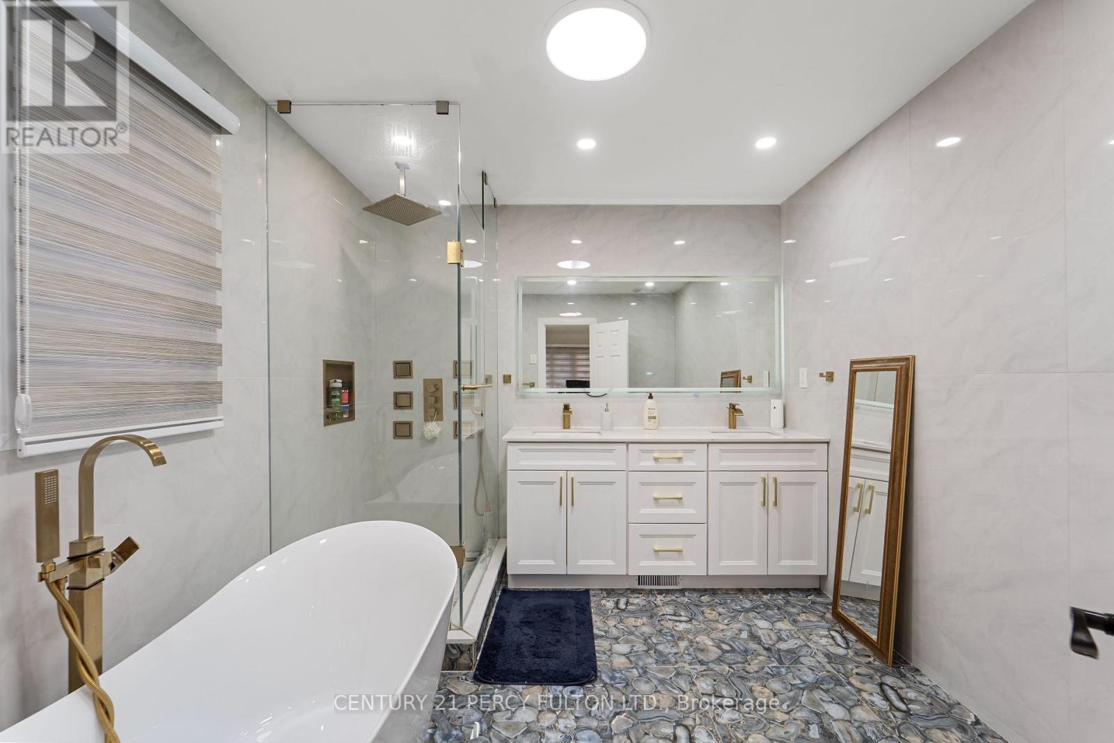 1071 Glenanna Road, Pickering, Ontario L1V 5E1 - Photo 37 - E13648280