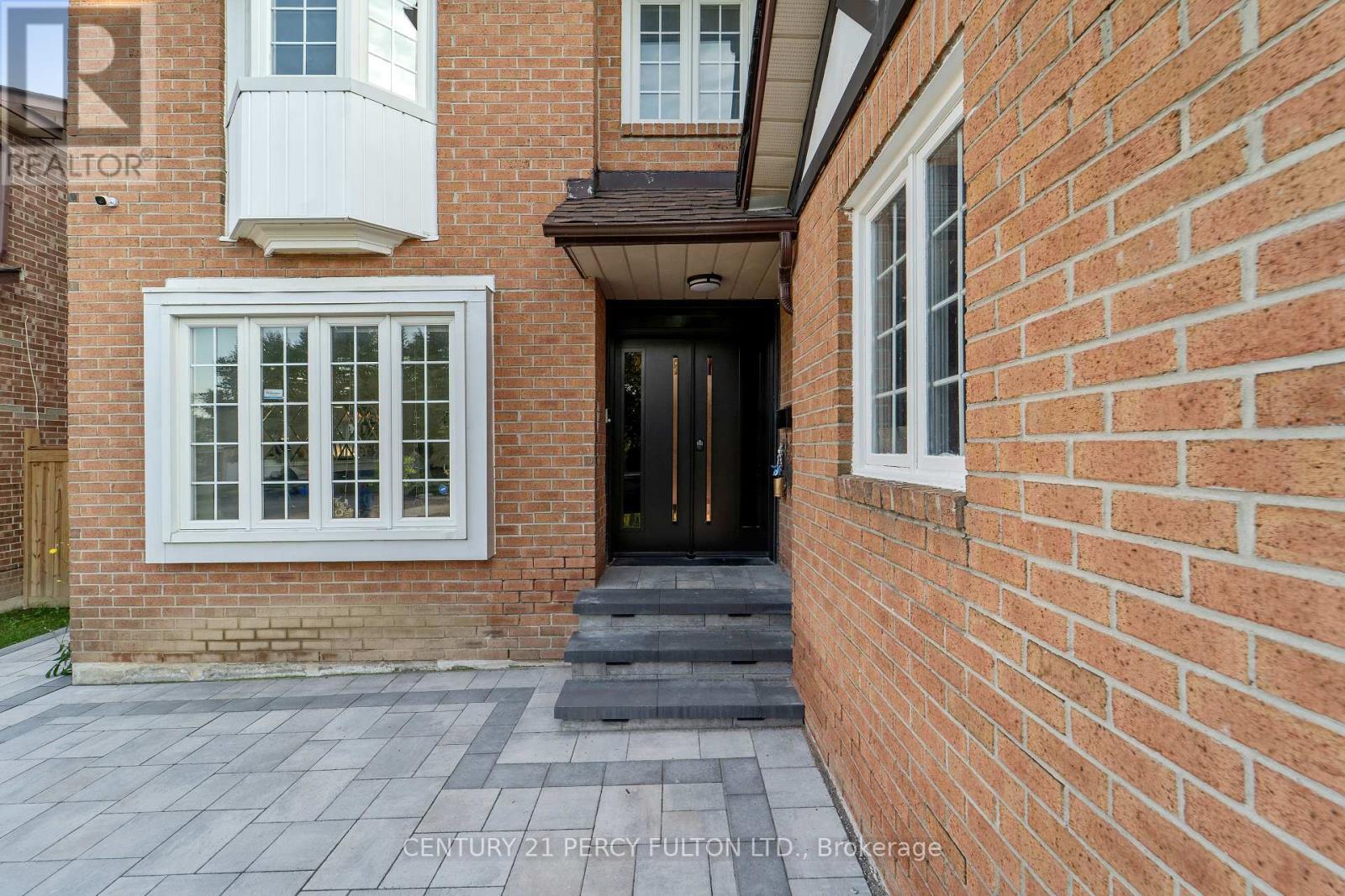 1071 Glenanna Road, Pickering, Ontario L1V 5E1 - Photo 4 - E13648280