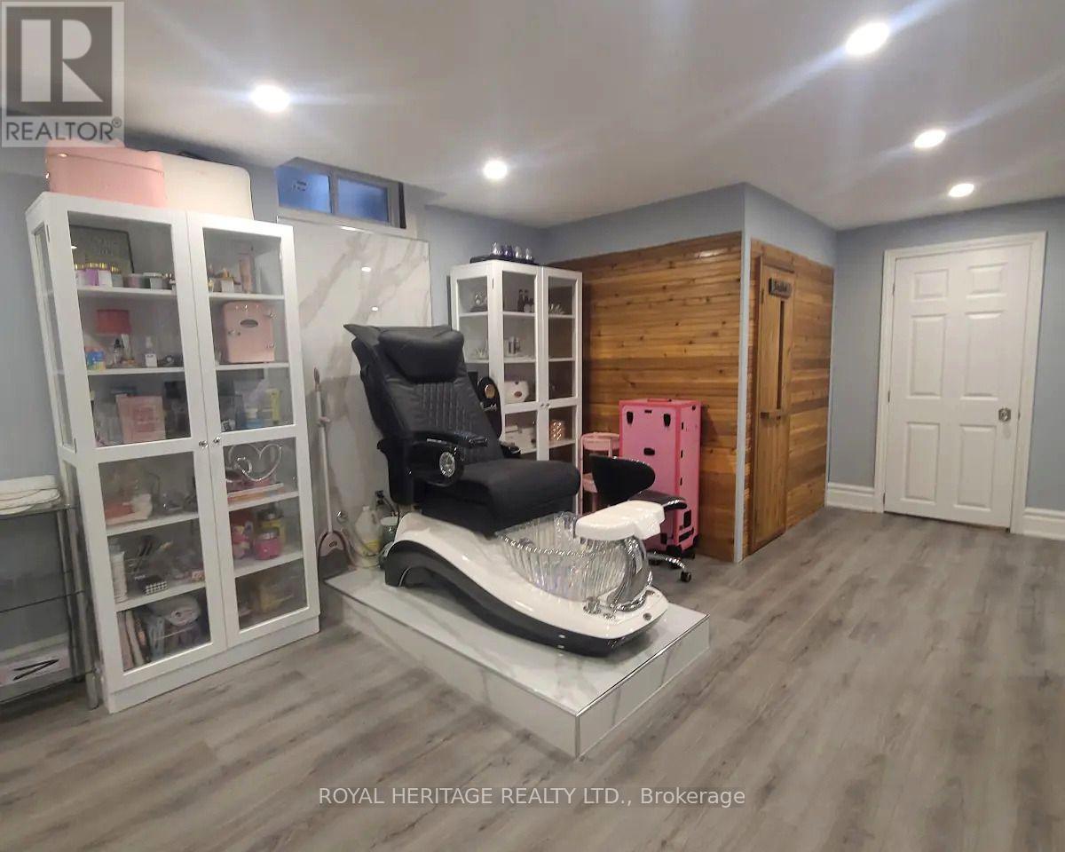 1221 Fieldstone Circle, Pickering, Ontario  L1X 1B9 - Photo 31 - E13648282