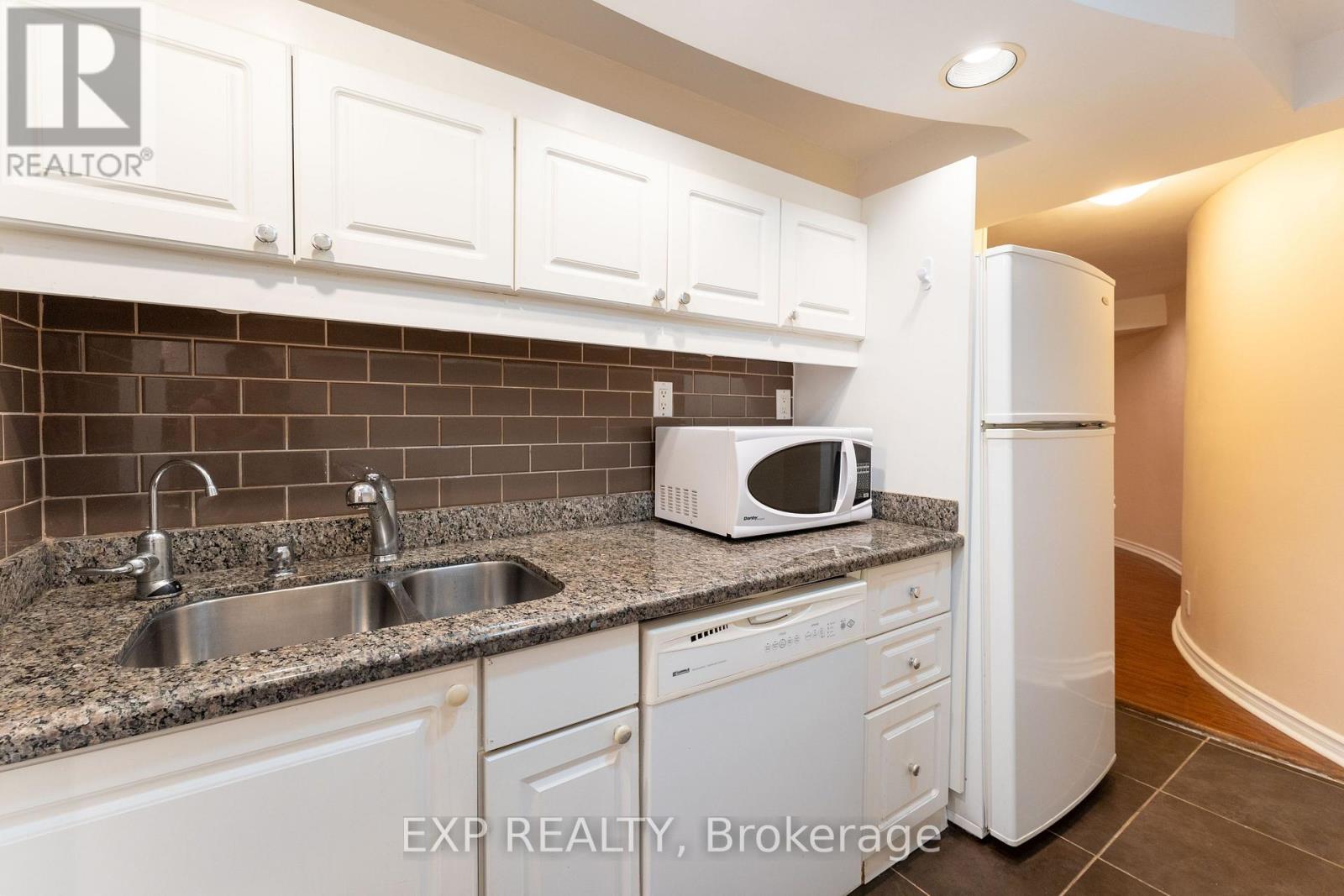 5 Hyde Park Drive, Richmond Hill, Ontario  L4B 1V3 - Photo 25 - N13645590