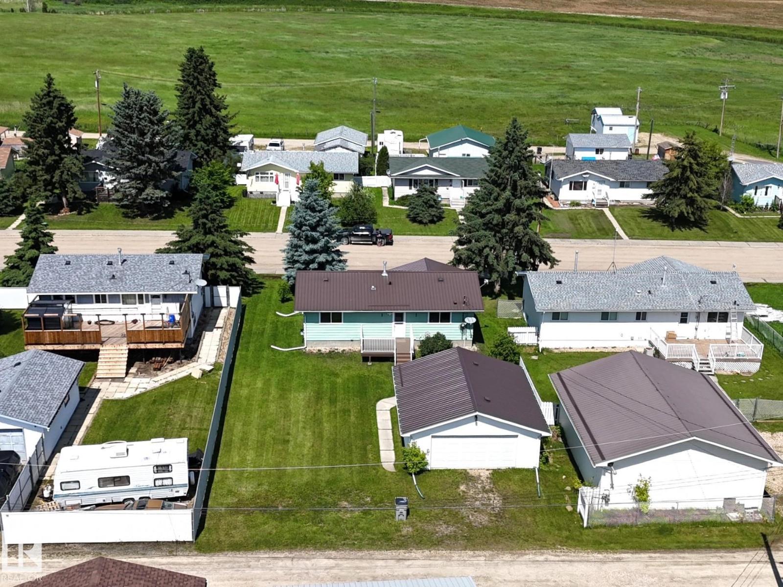 4813 56 Av, Wildwood, Alberta  T0E 2M0 - Photo 4 - E4499882