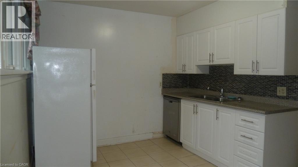 169 Union Street E, Waterloo, Ontario  N2J 1C4 - Photo 13 - 40852944