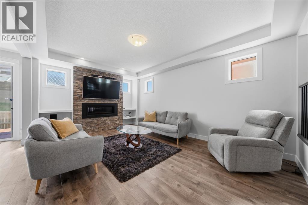 181 Windrow Link Sw, Airdrie, Alberta  T4B 2K2 - Photo 2 - A2324968