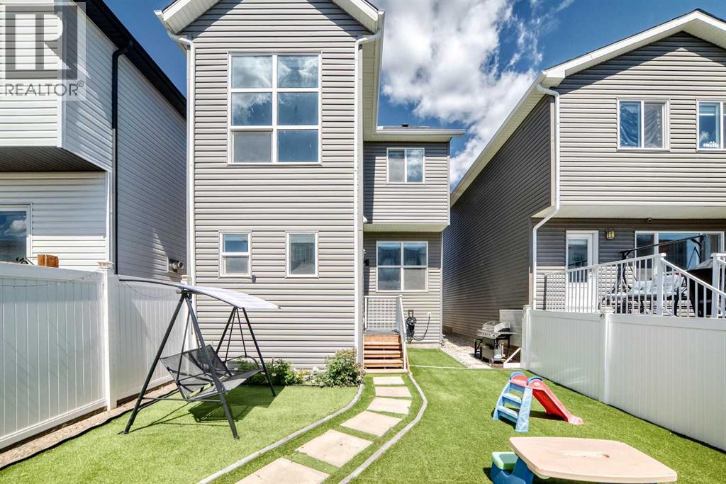 673 Livingston Way NE, Calgary, Alberta  T3P 1N8 - Photo 32 - A2325439