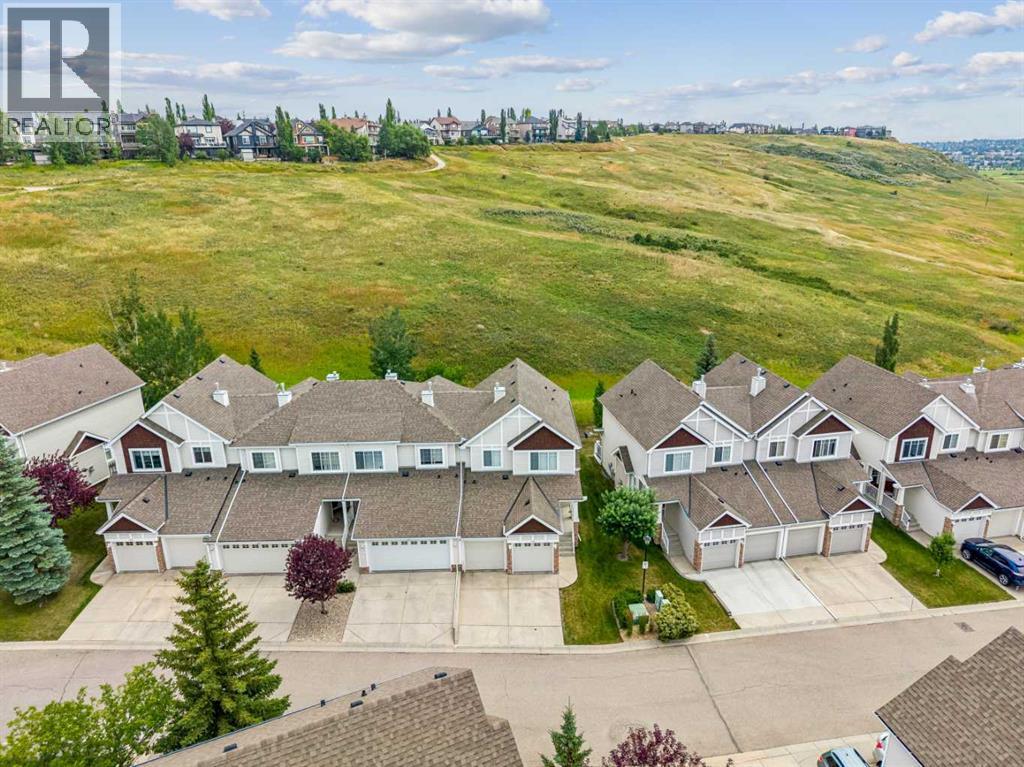 139 Hidden Creek Gardens NW, Calgary, Alberta  T3A 6J4 - Photo 39 - A2335481