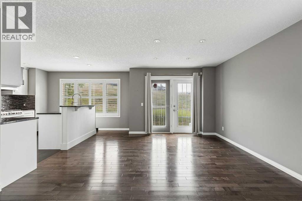 139 Hidden Creek Gardens NW, Calgary, Alberta  T3A 6J4 - Photo 9 - A2335481