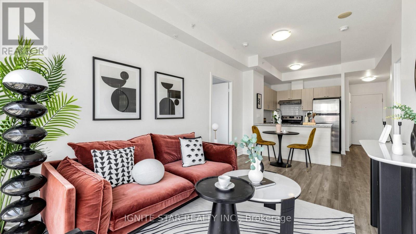 1201 - 5740 Yonge Street, Toronto, Ontario  M2M 0B1 - Photo 2 - C13648294