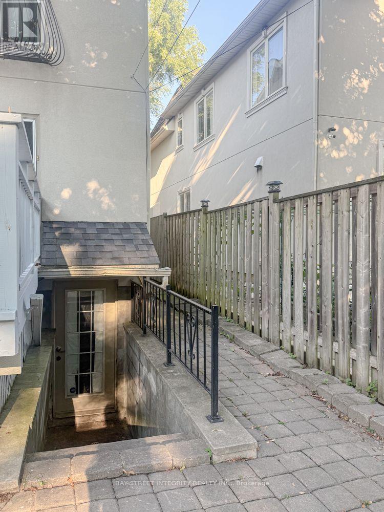Lower - 275 Estelle Avenue, Toronto, Ontario M2N 5J4 - Photo 11 - C13648296