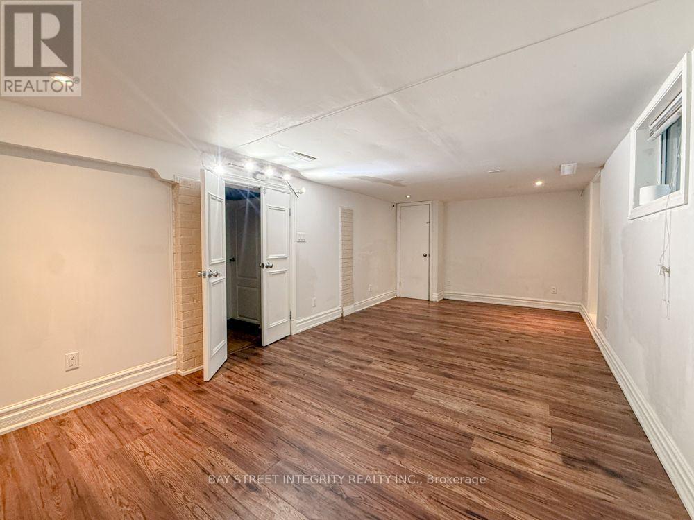 Lower - 275 Estelle Avenue, Toronto, Ontario M2N 5J4 - Photo 4 - C13648296