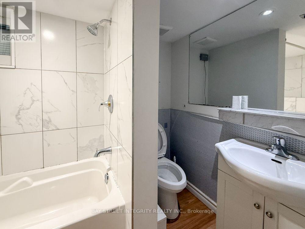 Lower - 275 Estelle Avenue, Toronto, Ontario M2N 5J4 - Photo 8 - C13648296