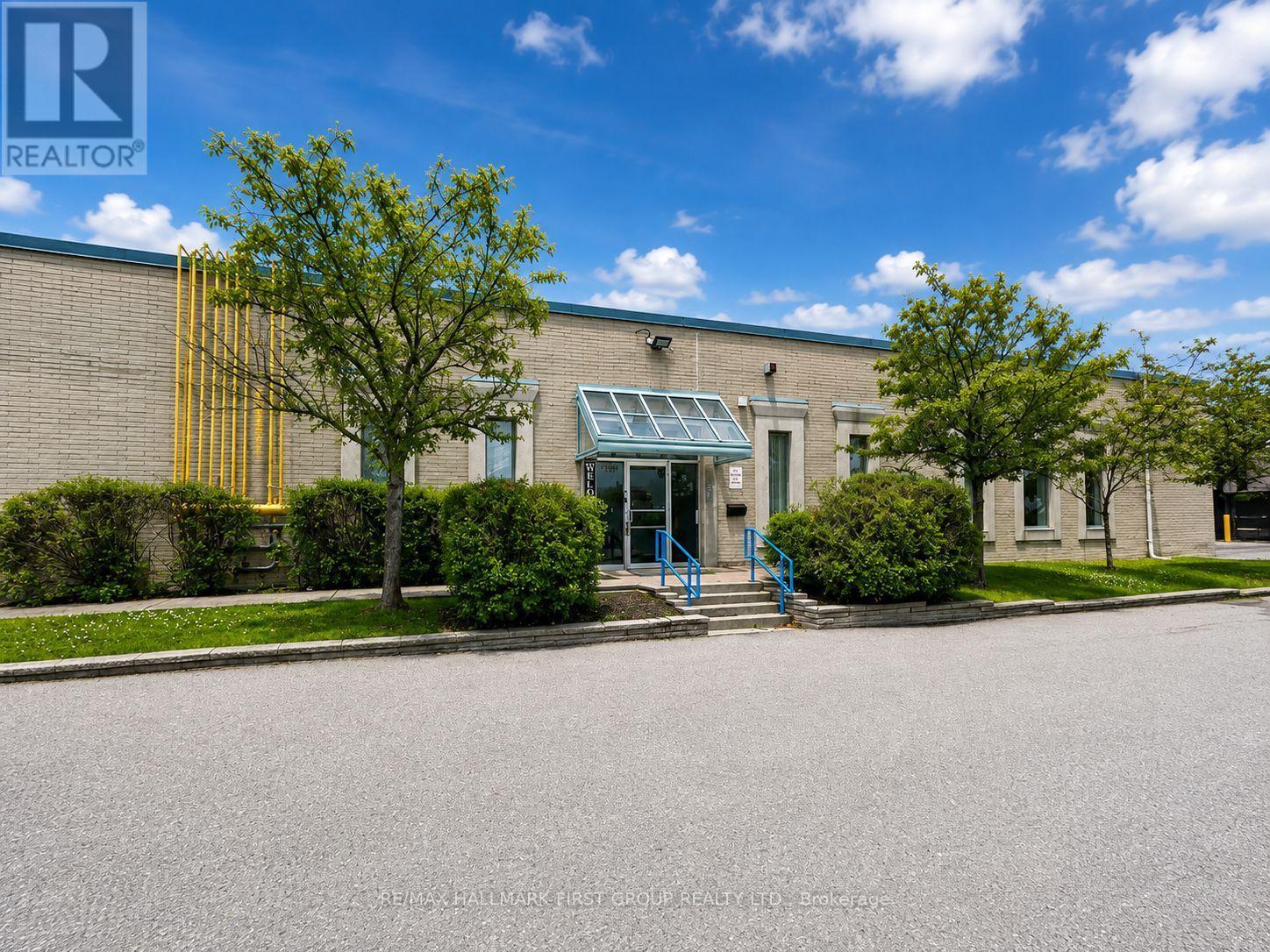 126 Commercial Avenue, Ajax, Ontario  L1S 2H5 - Photo 4 - E13648322
