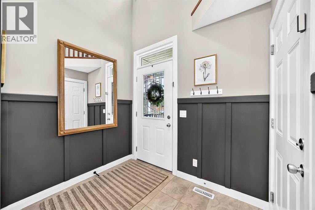 11 Westridge Way, Okotoks, Alberta  T1S 0K1 - Photo 2 - A2331479