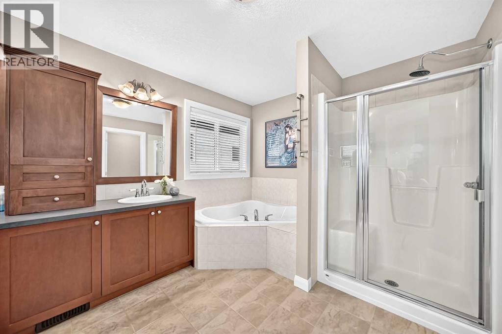 11 Westridge Way, Okotoks, Alberta  T1S 0K1 - Photo 23 - A2331479
