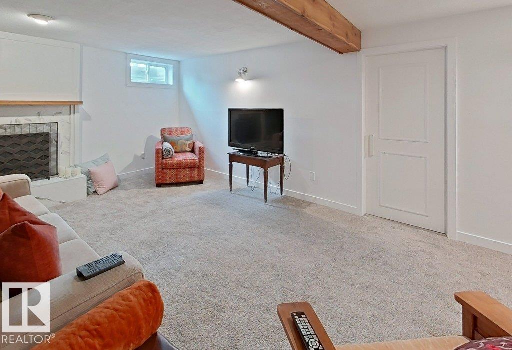 2725 104a St NW, Edmonton, Alberta  T6J 4C4 - Photo 25 - E4502540
