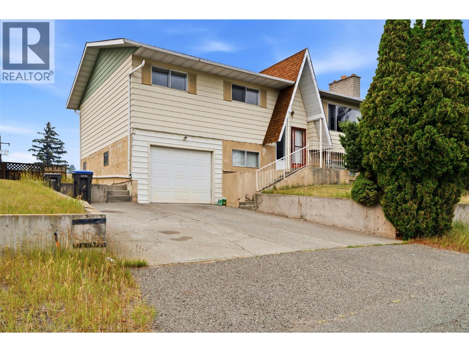 2475 Irvine Avenue, Merritt, British Columbia