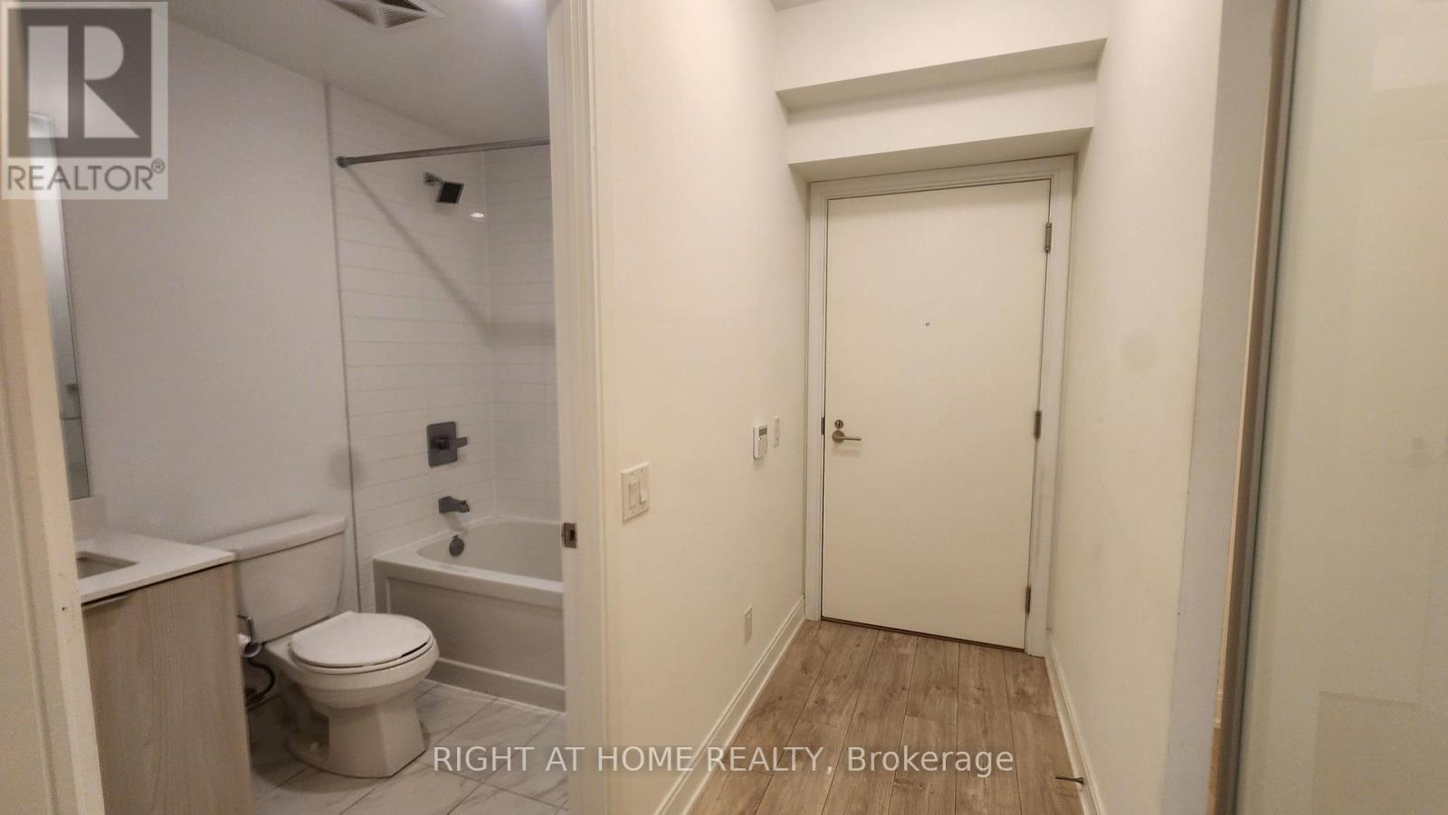3207 - 70 Annie Craig Drive, Toronto, Ontario  M8V 0C4 - Photo 17 - W13648298
