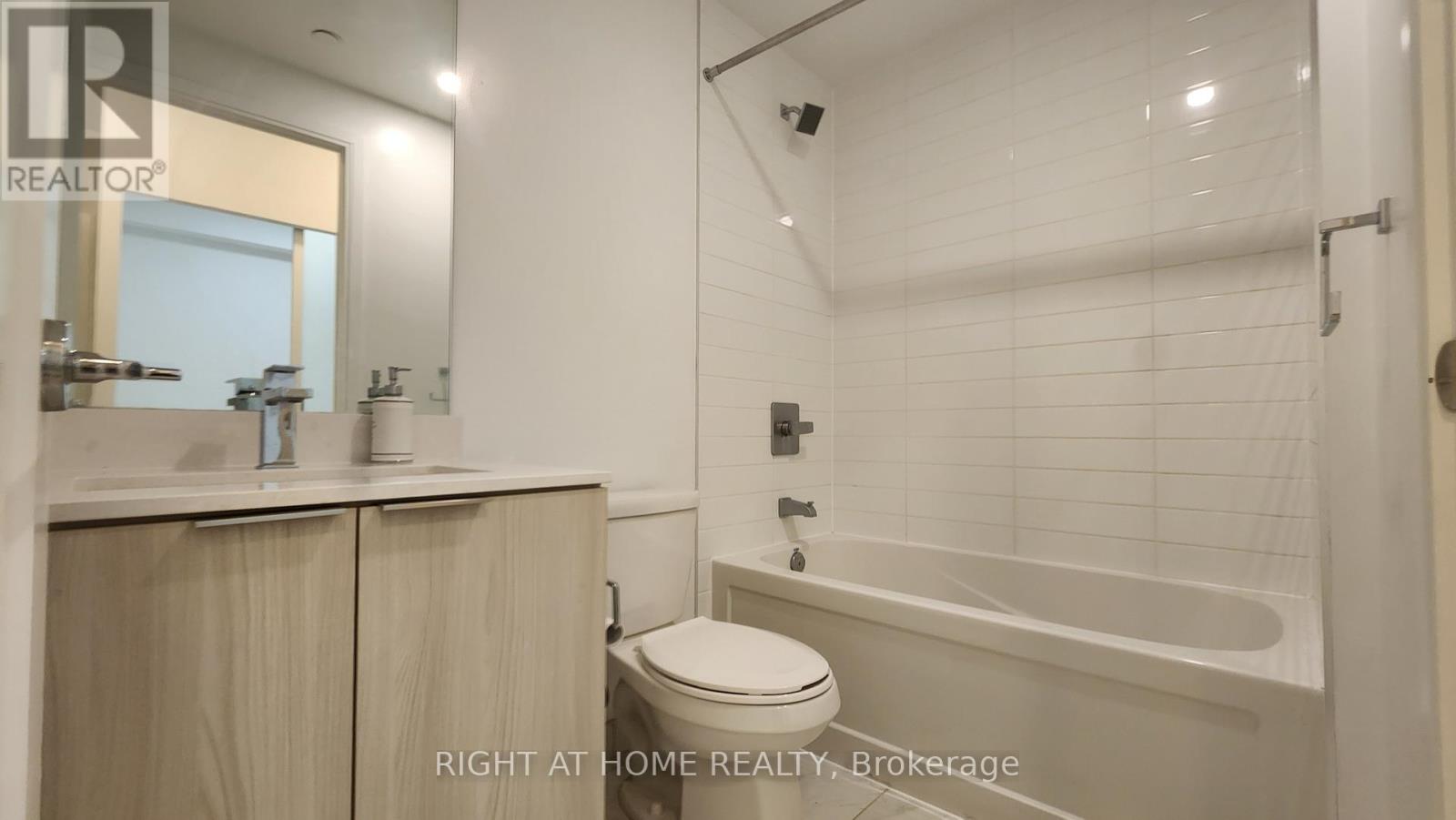 3207 - 70 Annie Craig Drive, Toronto, Ontario  M8V 0C4 - Photo 18 - W13648298