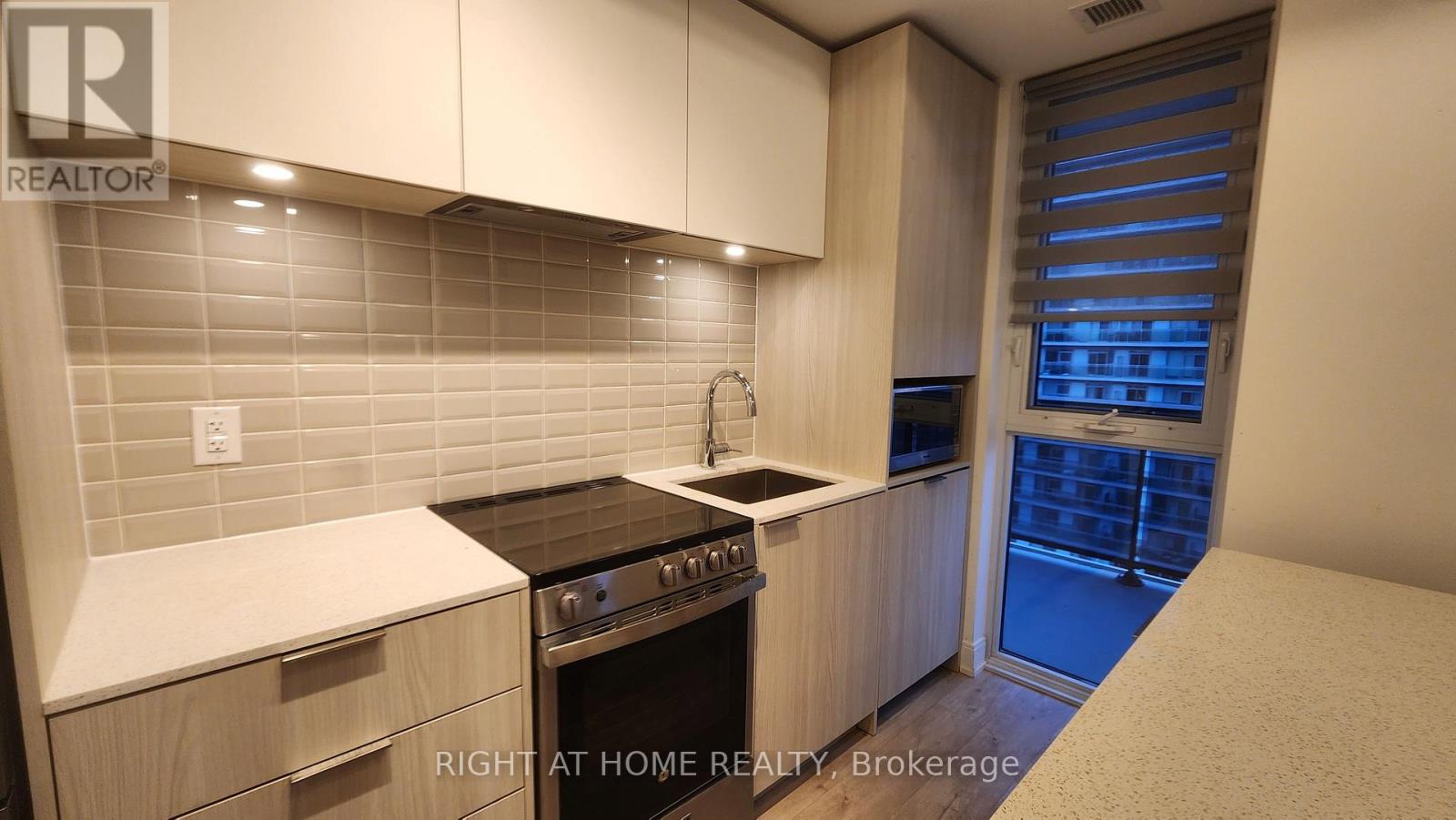 3207 - 70 Annie Craig Drive, Toronto, Ontario  M8V 0C4 - Photo 7 - W13648298