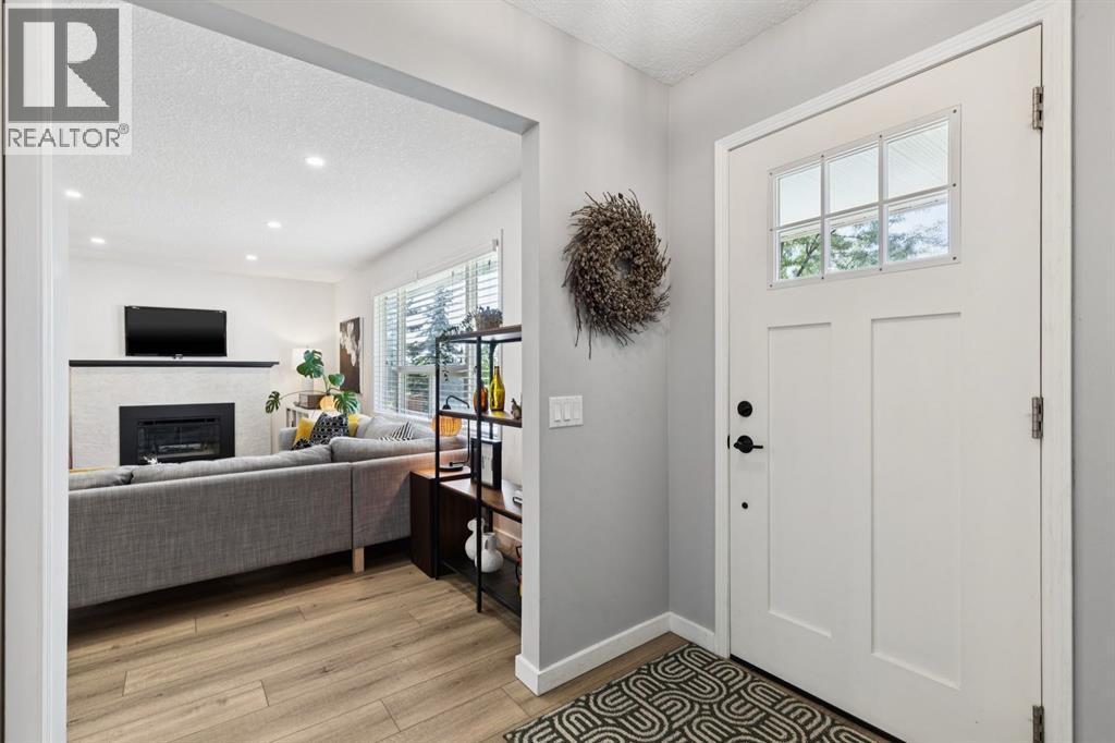 716 Cantree Road Sw, Calgary, Alberta  T2W 2L5 - Photo 3 - A2324333
