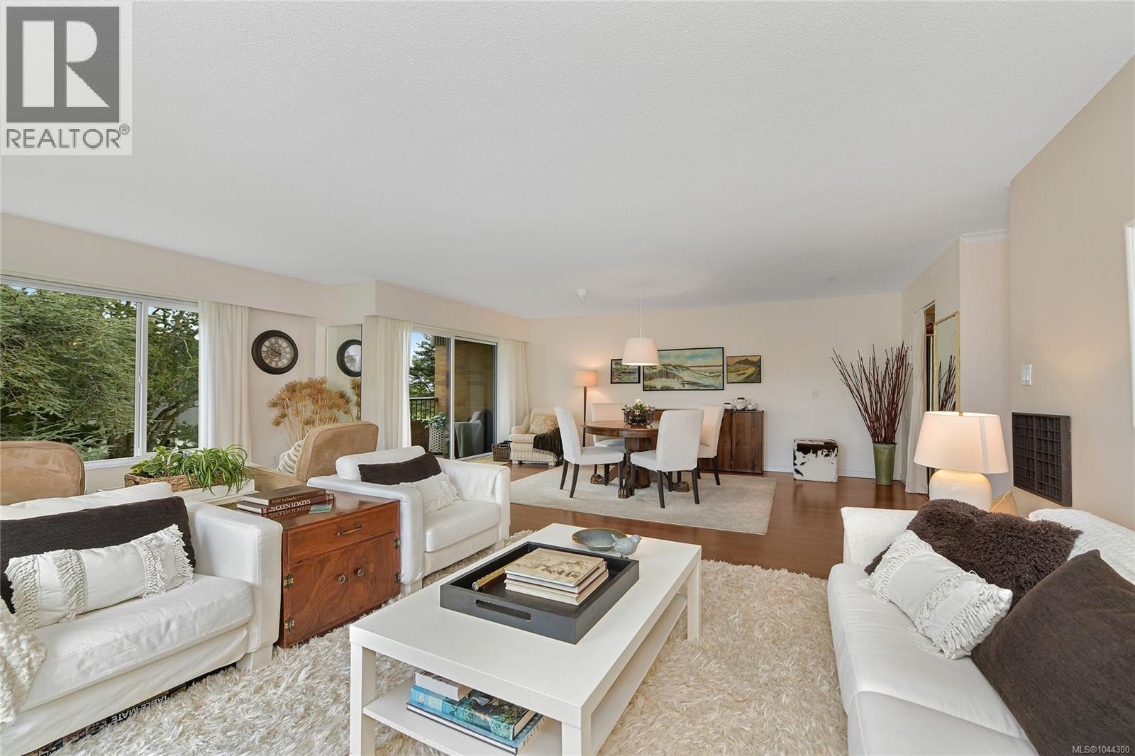 305 2930 Cook St, Victoria, British Columbia