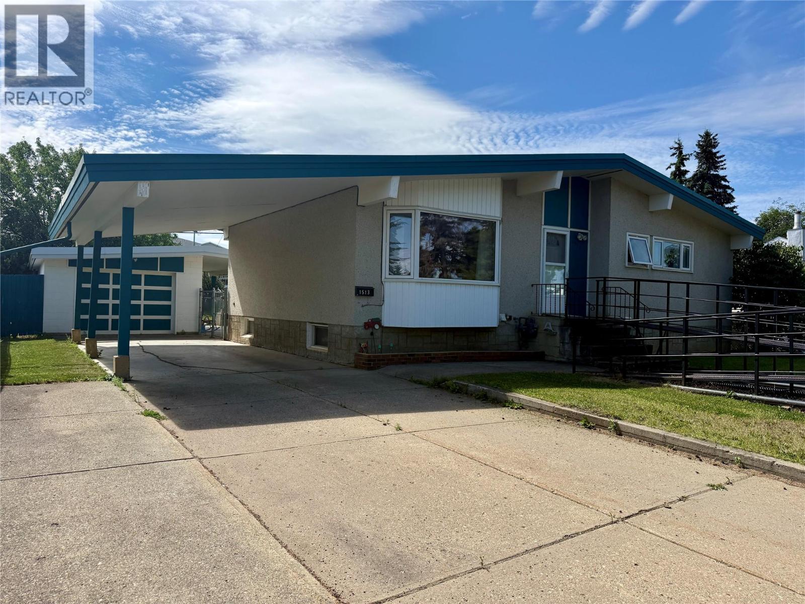 1513 108 Avenue, Dawson Creek, British Columbia