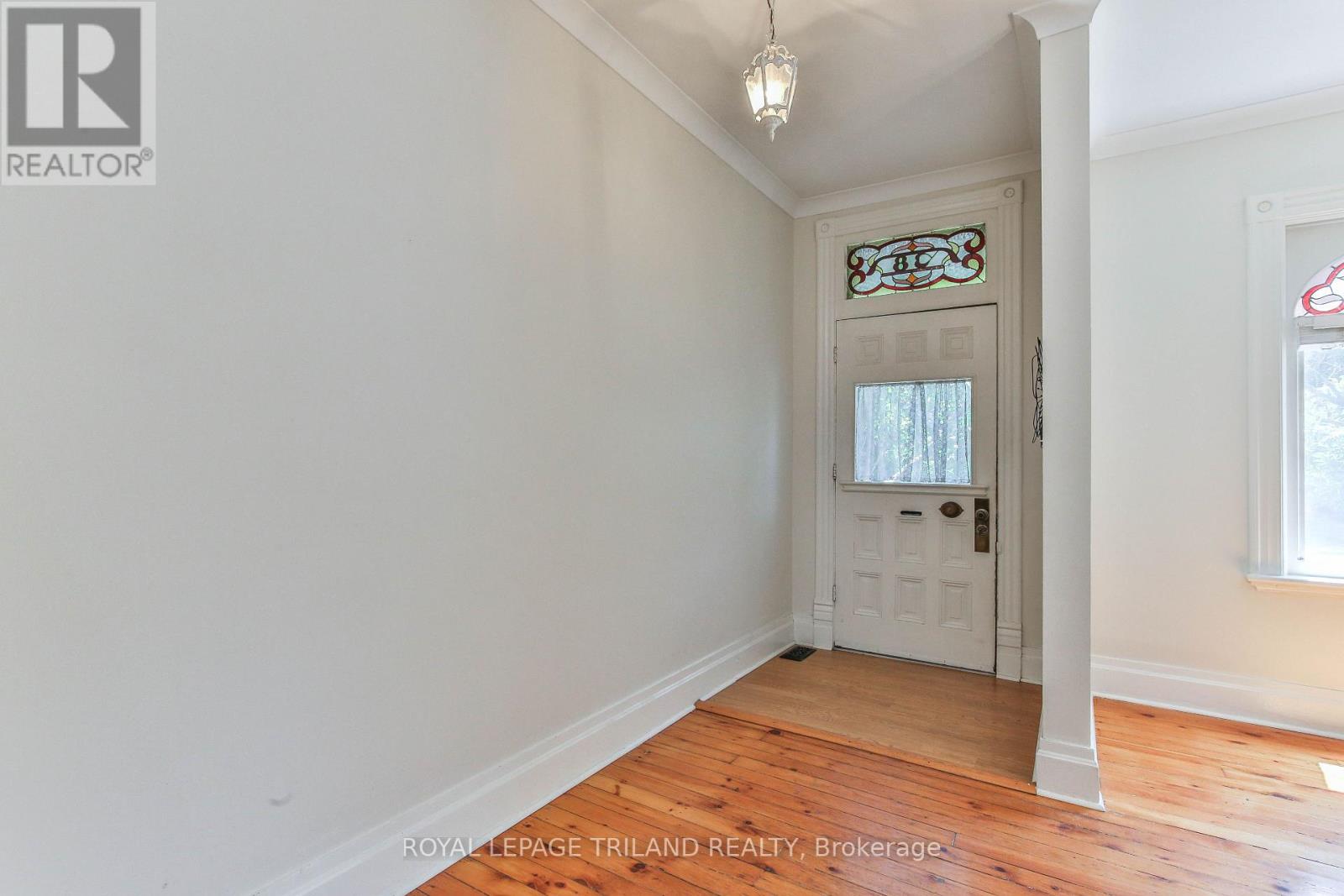 38 Byron Avenue E, London South, Ontario  N6C 1C5 - Photo 4 - X13648362