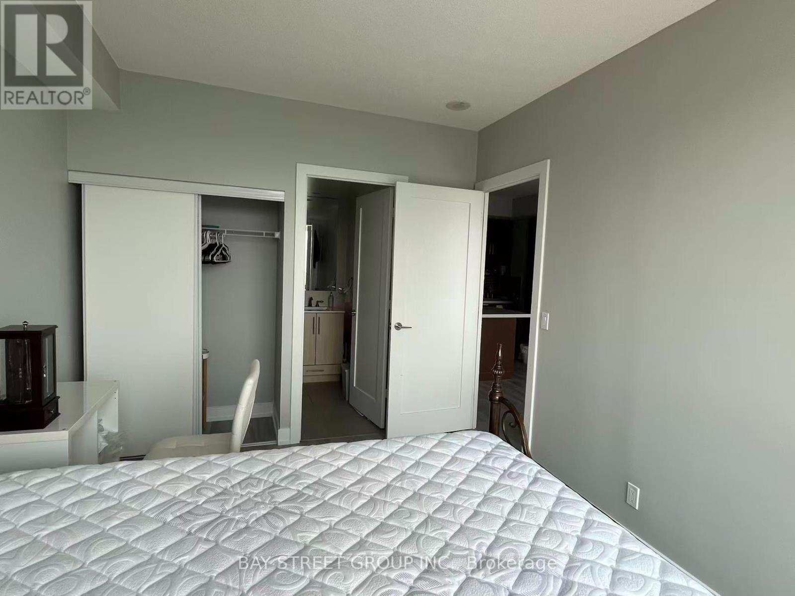 3807 - 120 Homewood Avenue, Toronto, Ontario  M4Y 2J3 - Photo 11 - C13648360