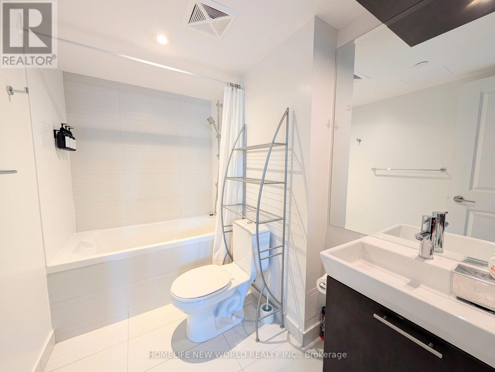 1401 - 386 Yonge Street, Toronto, Ontario  M5B 0A5 - Photo 8 - C13648372