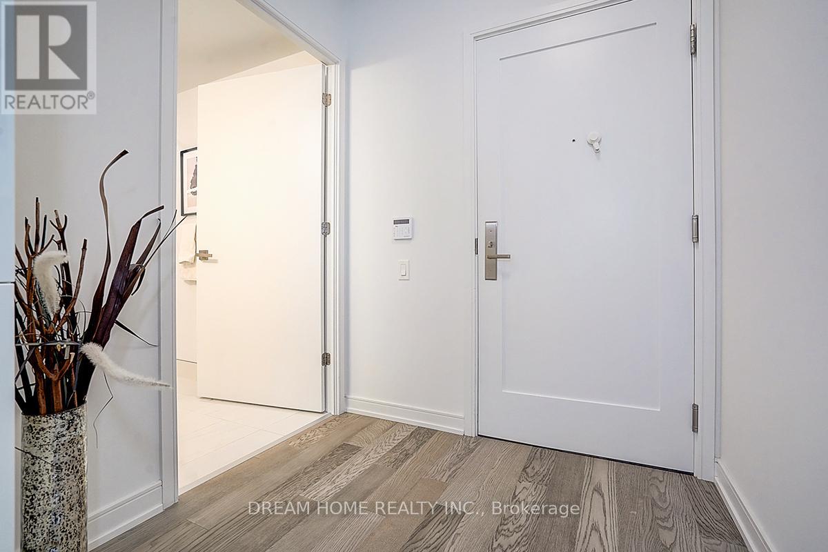 1809 - 3 Gloucester Street, Toronto, Ontario  M4Y 0C6 - Photo 3 - C13648386