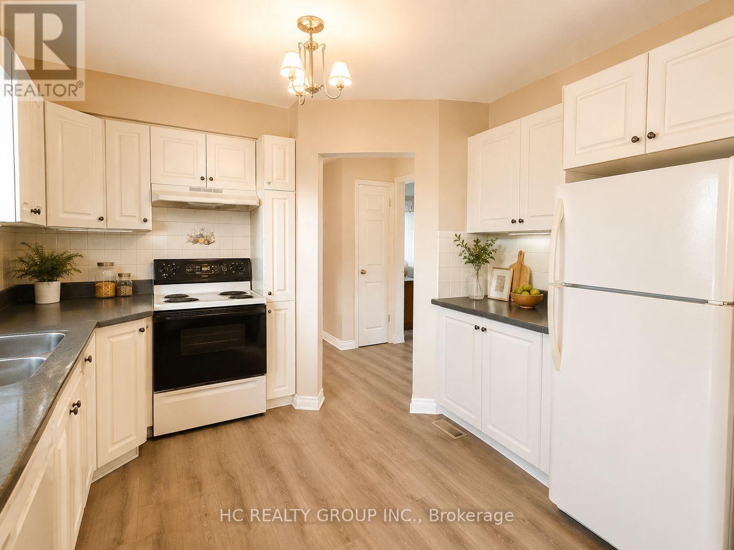Main - 14 Nero Court, Toronto, Ontario  M1K 4V5 - Photo 3 - E13648334