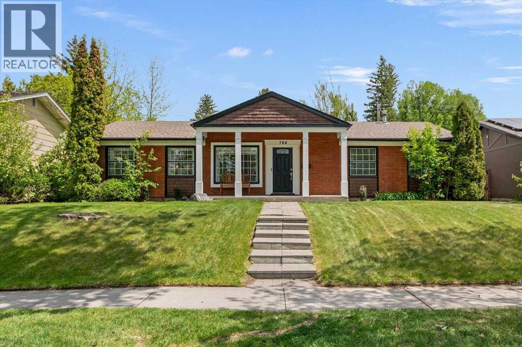 784 Acadia Drive SE, Calgary, Alberta  T2J 0C5 - Photo 5 - A2310952